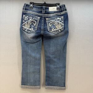 Miss Me Jeans Women's 25 Blue Mid Rise Capri Fleur de Lis Embellished Pockets